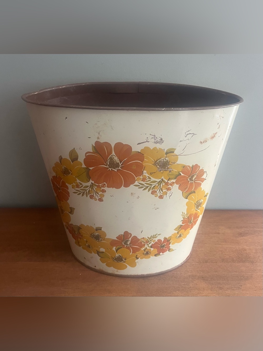 Vintage J.V. Reed Co Louisville KY Floral Metal Trash Can Wastebasket & Dustpan
